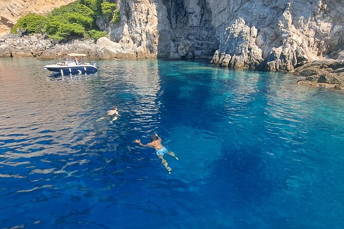 BLUE CAVE Private Speedboat Tour With Drinks - Inclusions and Amenities