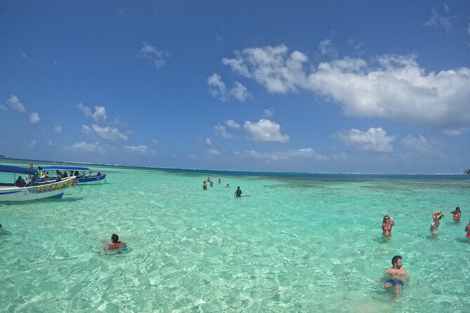 Day Tour in San Blas 4 Islands Umbrella Kayak Towels Etc. - Essential Items