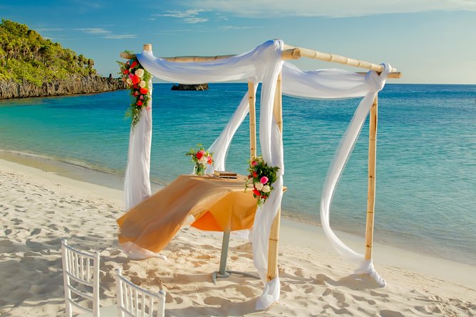 Destination Wedding on Roatans Beach - Reviews and Ratings