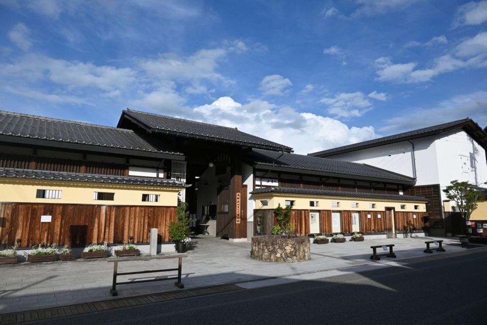 From Takayama: Immerse in Takayama's Rich History and Temple - Discovering Hachimangu Shrine