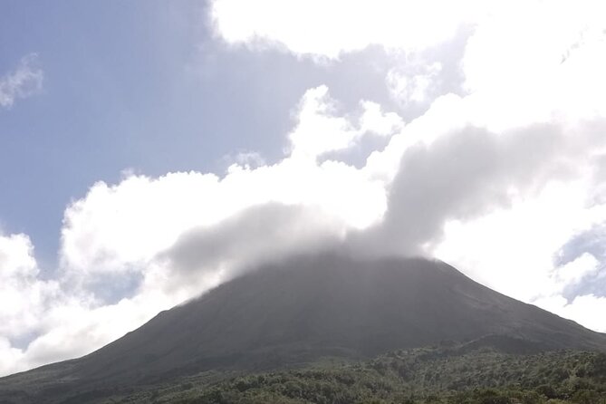 Full Day Tour of the Arenal Volcano From La Fortuna - Lunch and Leisure Time