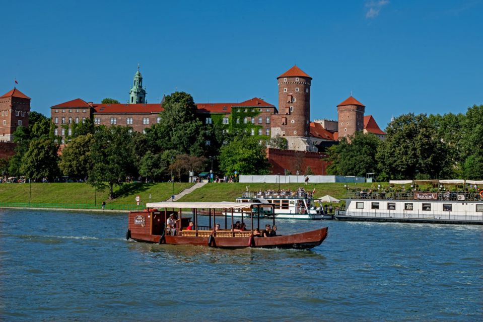 Krakow: Traditional Sightseeing Gondola on the Vistula River - Experience Highlights