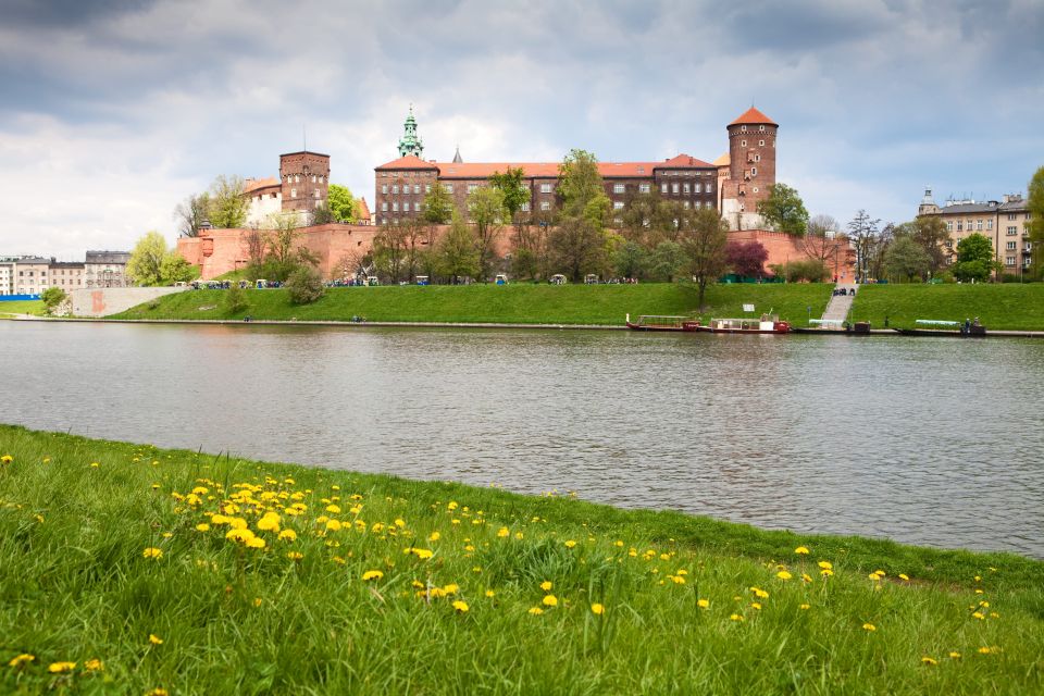 Krakow: Wawel Castle, Cathedral, Salt Mine, and Lunch - Wawel Cathedral: Impressive Architecture and History