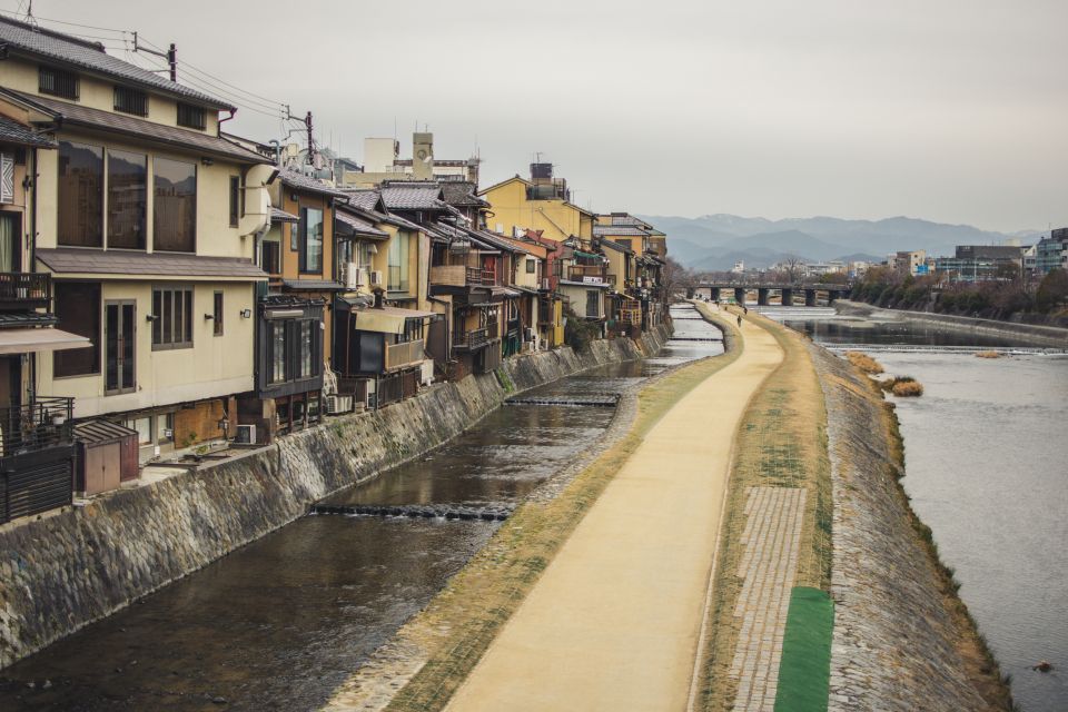 Kyoto: Geisha Arts Gion Cultural Walk With Geisha Show - Experience Highlights