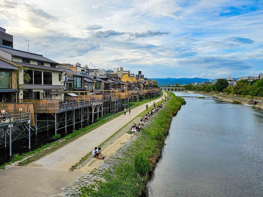 Kyoto: Gion District Guided Walking Tour at Night With Snack - Booking Information