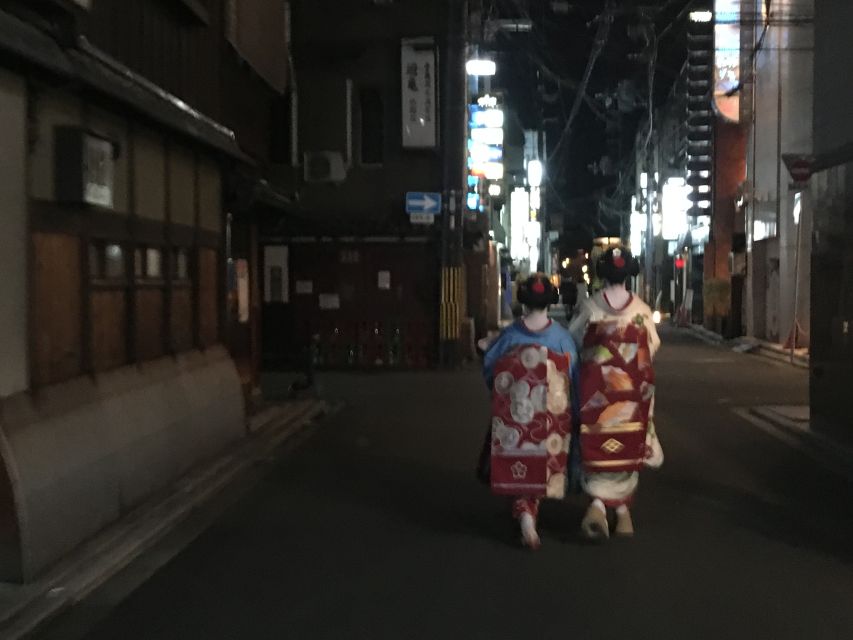 Kyoto: Gion Night Walking Tour - Experience Highlights