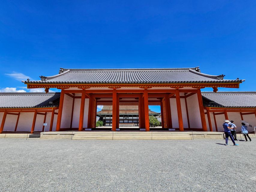 Kyoto: Imperial Palace & Nijo Castle Guided Walking Tour - Experience