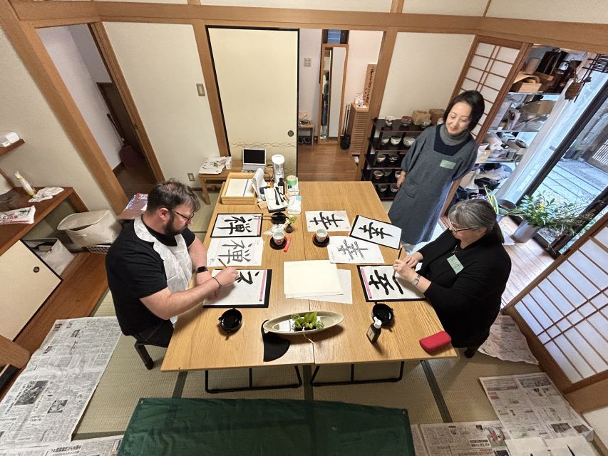 Kyoto: Local Home Visit and Japanese Calligraphy Class - Experience Highlights