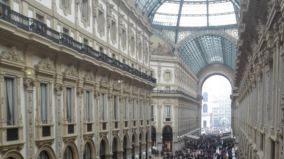 Milan: Skip-the-Line Duomo & Historic District Tour - Experience Highlights