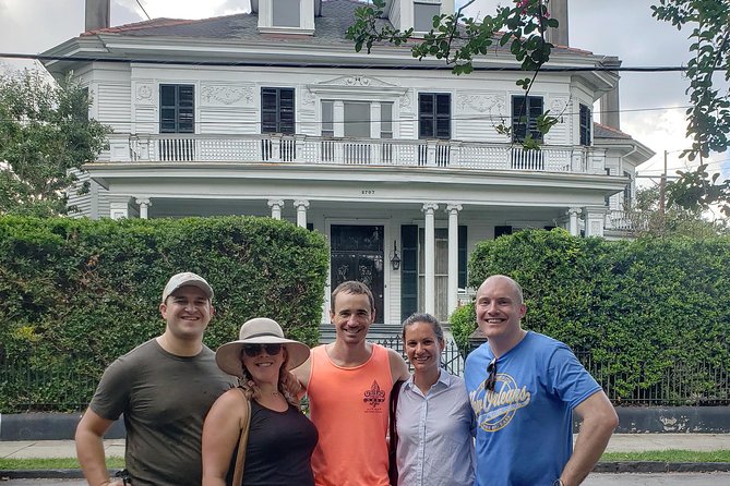 New Orleans Garden District Walking Tour Including Lafayette Cemetery No. 1 - Logistics and Meeting Point