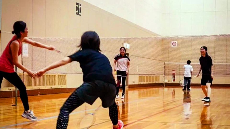 Osaka: Badminton With Japanese Locals! - Instructor Details