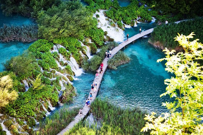 Plitvice Lakes Economy Group Tour From Split or Trogir - Tour Highlights