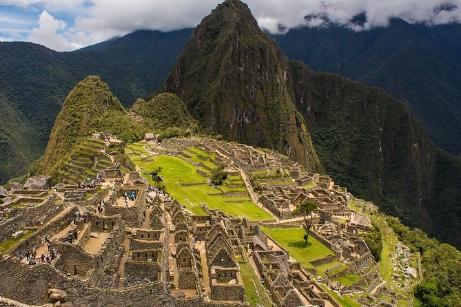 Private 3-Day Deluxe Tour to Cusco and Machu Picchu