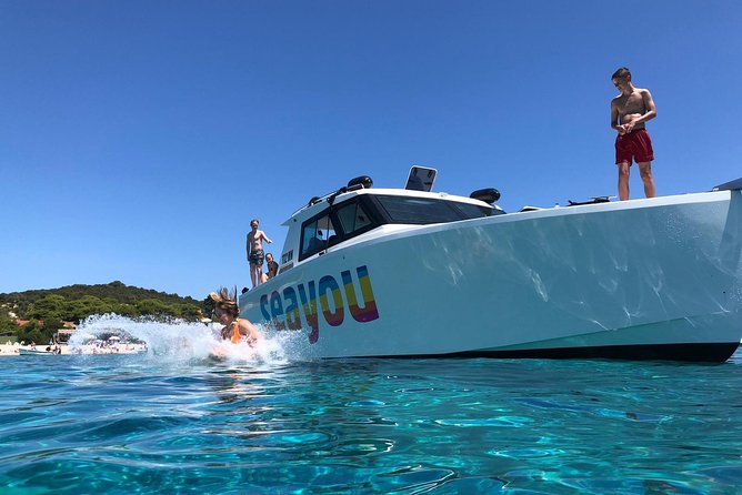 Private Luxury Boat Tour for 12 From Split, Brac, Trogir, Hvar - Luxury Boat Features