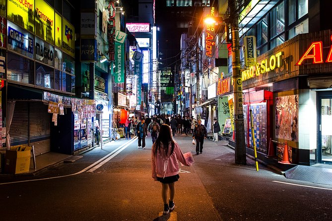 Private Tokyo Photography Walking Tour With a Professional Photographer - Photographers Expertise