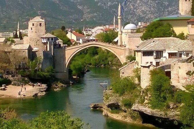Private Tour to Mostar and Kravica Waterfalls - Guide Experience and Expertise