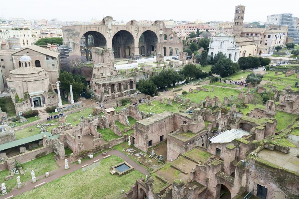 Rome: Private Colosseum & Roman Forum Tour With Hotel Pickup - Experience Highlights