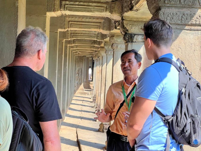 Siem Reap: E-Bike Guided Tour of Angkor Wat With Local Lunch - Inclusions and Pickup Service