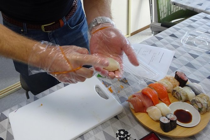 Tokyo: Small-Group Sushi-Making Class - Inclusions