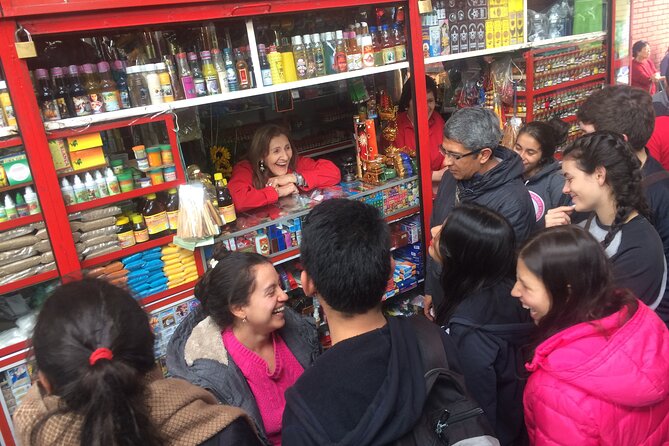 Tour in the Peasant Market of the Traditional Neighborhood of Bogotá - Cultural Experiences and Workshops