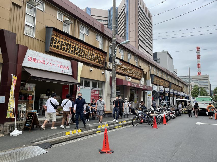 Tsukiji: Outer Market Walking Tour & Sake Tasting Experience - Experience Highlights
