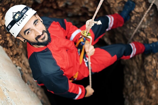 TUNNEL ABSEILING Tour the Underground With No Experience Required - Participant Requirements