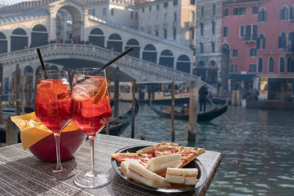 Venice: Private Walking Tour With Local Food & Wine Tasting - Experience Highlights