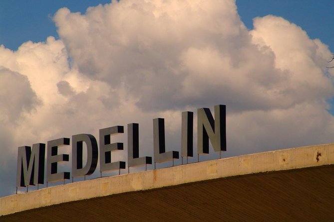 3 Hours City Tour in Medellin Colombia - Just The Basics