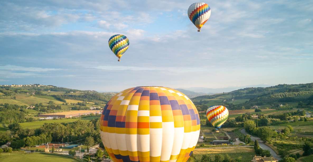 1-Hour Hot Air Balloon Flight Over Tuscany From Lucca - Inclusions