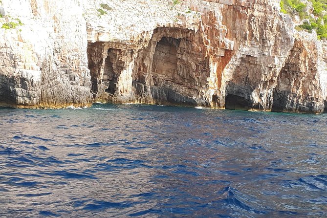 Blue Cave and Hvar Island - Five Island Tour From Split - Tour Itinerary