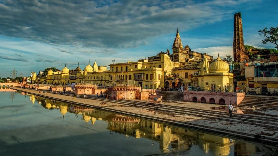 From Varanasi: 4-Day Private Golden Triangle Tour With Kashi - Day 1 Itinerary