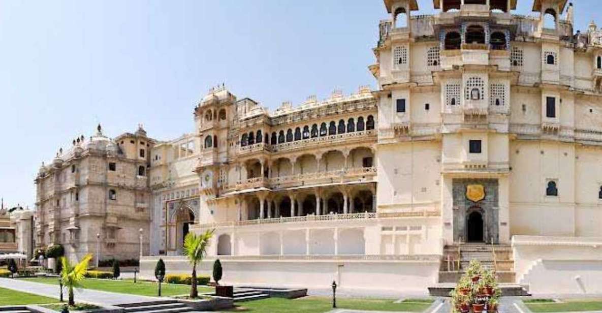 Jaisalmer: 7-Day, 6-Night Jodhpur and Udaipur Private Trip - Udaipur Palaces and Boat Ride