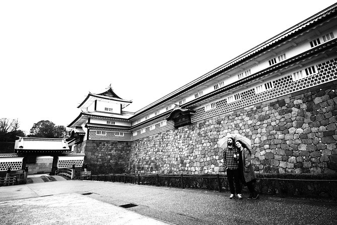 Kanazawa Private Half Day Tour Photoshoot Session by Professional Photographer - Pick-up Options and Refund Policy