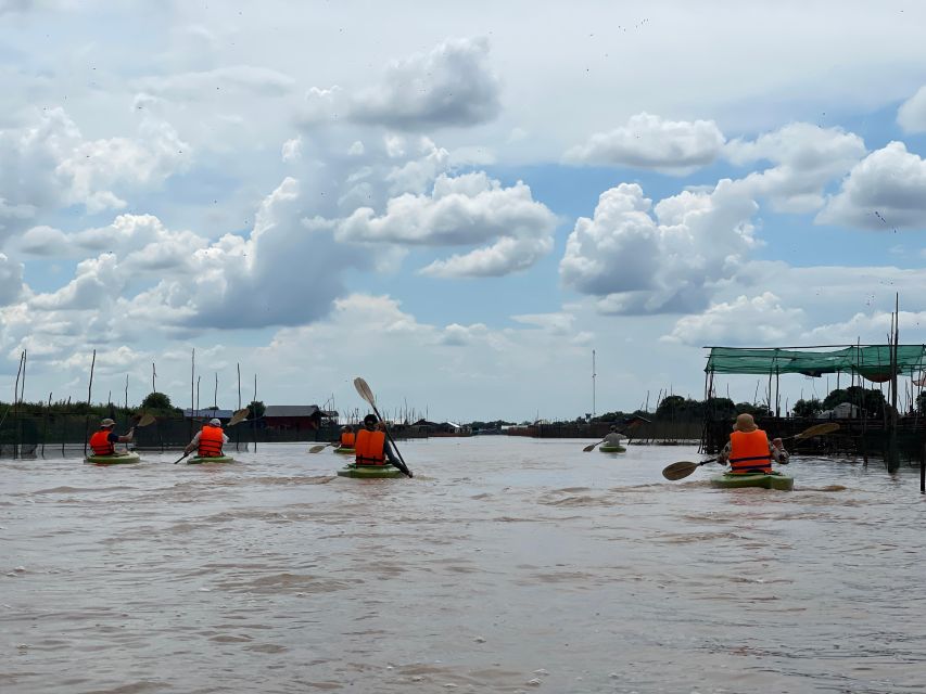 Kayaking on the Lake & Floating Village - Highlights and Scenic Views