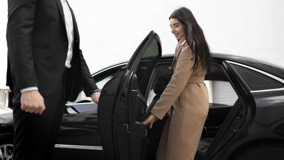 Kraków: Airport Private Transfer by Luxury Car - Review Ratings