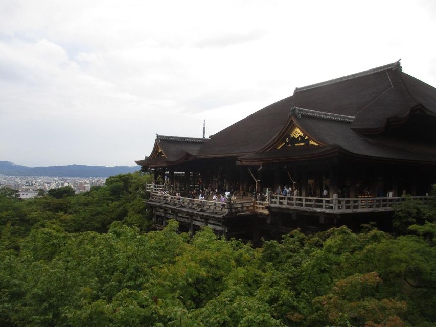 Kyoto: Golden Pagoda, Bamboo, Kiyomizu, 'Geisha' (Italian) - Booking Information