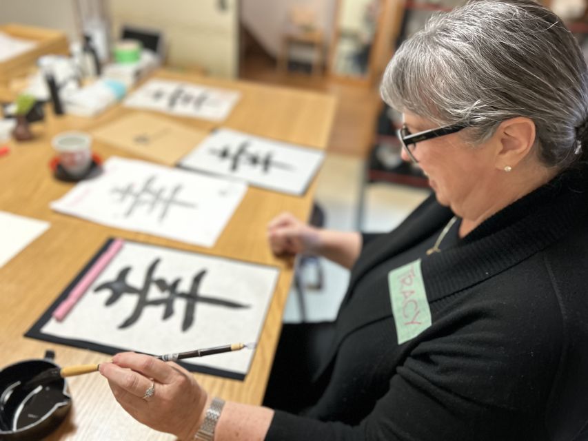 Kyoto: Local Home Visit and Japanese Calligraphy Class - Class Description