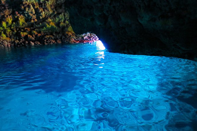 [Okinawa Blue Cave] Snorkeling and Easy Boat Holding! Private System Very Satisfied With the Beautif - Logistics and Ticket Information