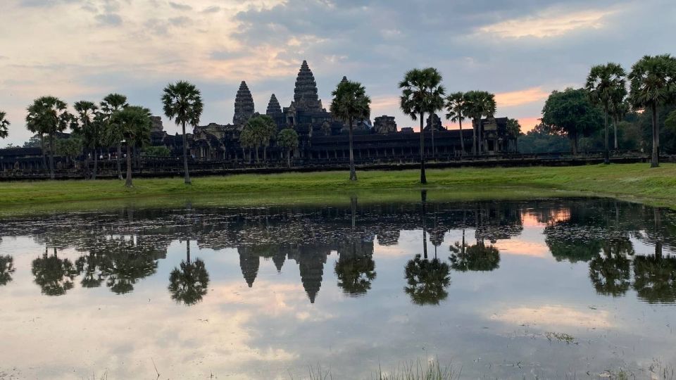 One Way Drop off From Phnom Penh to Siem Reap - Notable Attractions in Phnom Penh