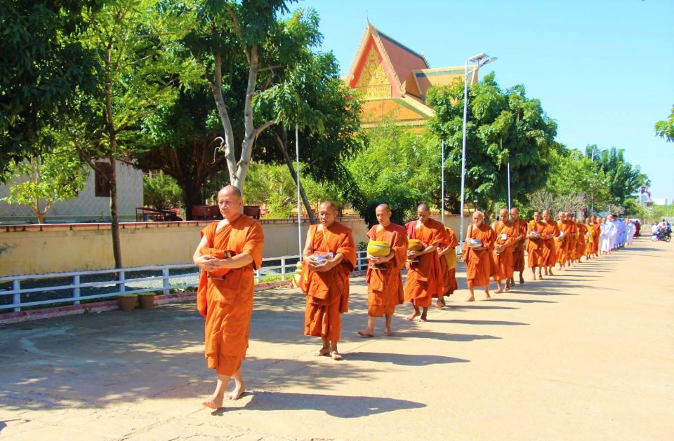 Oudong Mountain & Phnom Baset Private Tours From Phnom Penh - Tour Inclusions