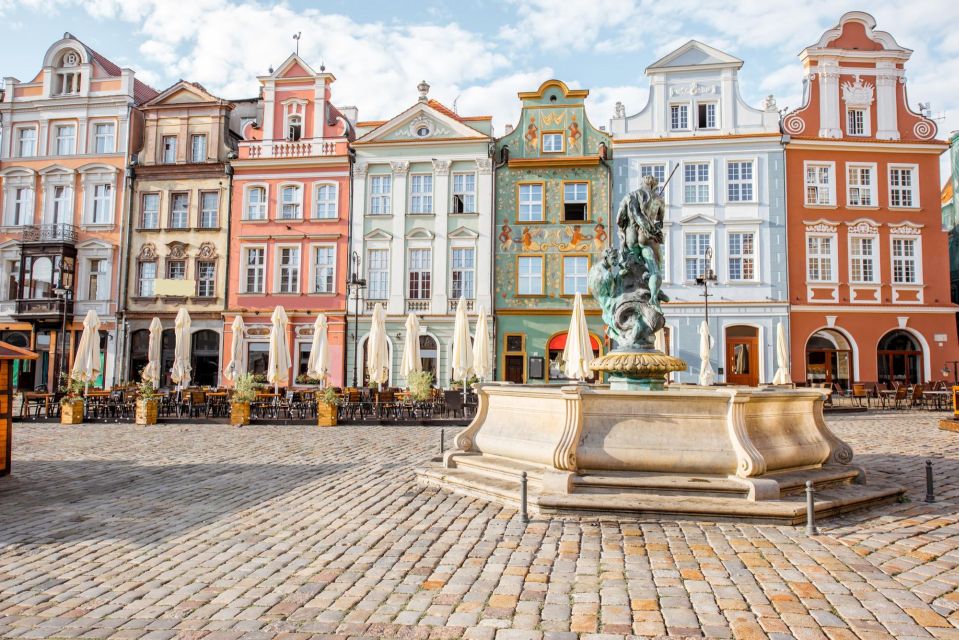 Poznan: Express Walk With a Local in 60 Minutes - Booking Information
