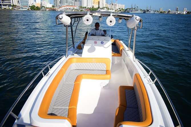 Private Boat Rental for 8 Hours in Maxima With Captain - Details About the Captain