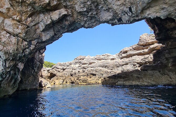Private Boat Tour to Elafiti Islands and South Part of Mljet 8h. ALL INCLUDED - Inclusions and Exclusions