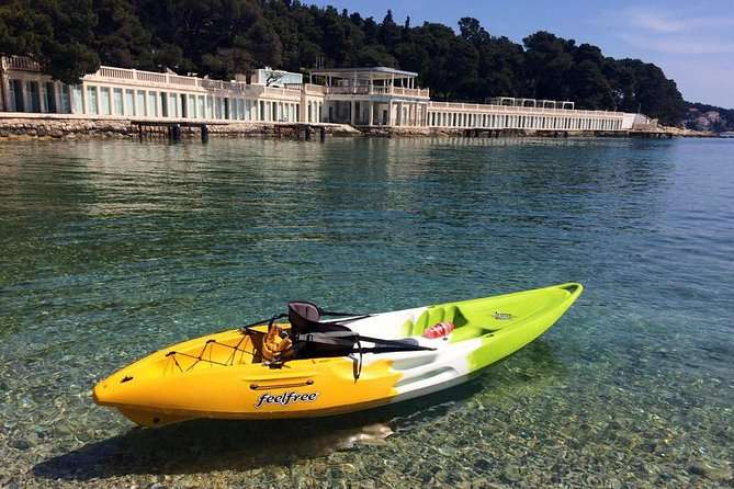 Private Half-Day Kayak Experience in Hvar and Pakleni Islands - Meeting and Pickup Information