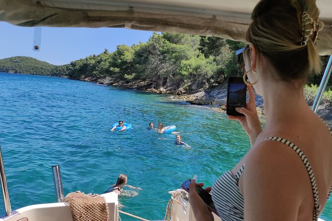 Private Half-Day Wooden Boat Tour to Nearby Islands in Zadar - Meeting and Pickup Details