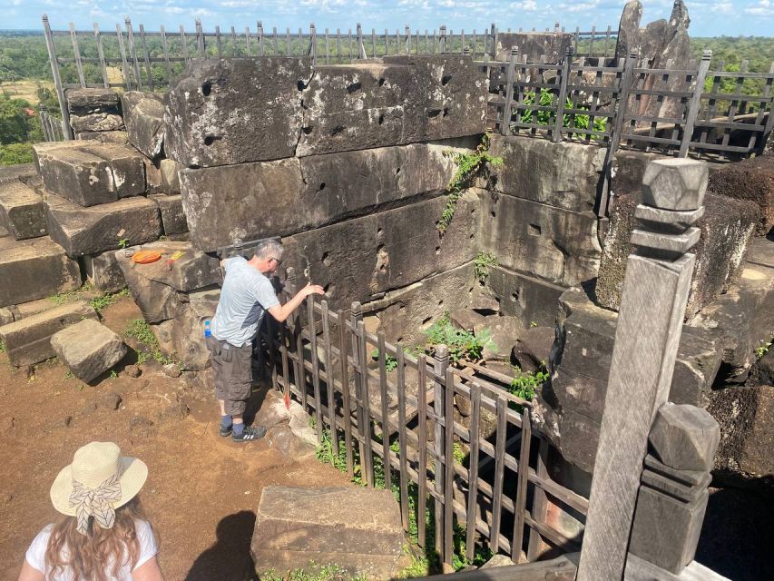 Private Preah Vihea and 2 Temples Guided Tour - Itinerary Details