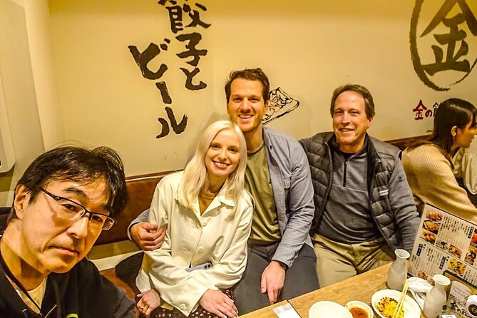 Shinjuku Small-Group Nightlife Tour With Food and Drink  - Tokyo - Meeting Point Details