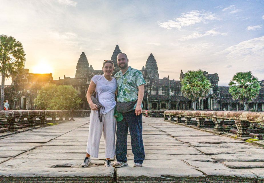 Siem Reap: Angkor Wat & Floating Village 2-Day Private Tour - Angkor Temple Highlights