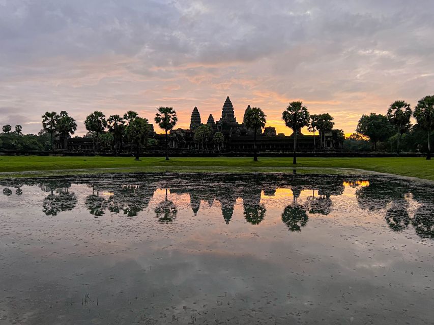 Siem Reap: Angkor Wat Sunrise Small Group Tour & Breakfast - Tour Itinerary