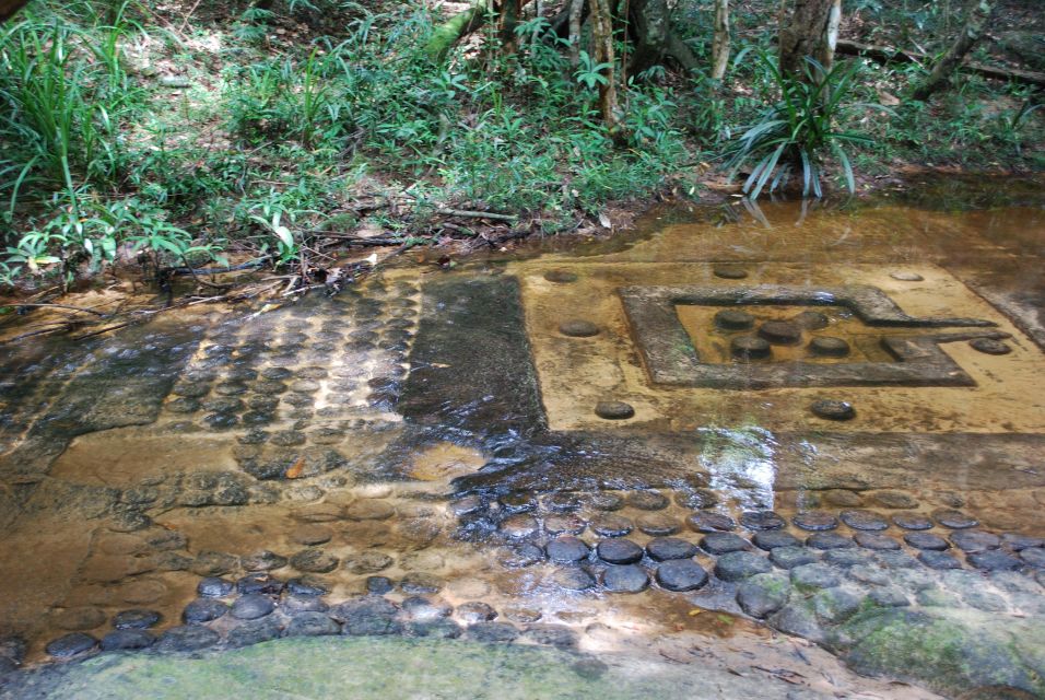 Siem Reap: Kbal Spean and Banteay Srei Temple Private Hike - Inclusions